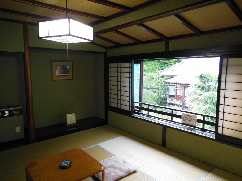 御宿早川酒店 丰冈市 客房 照片