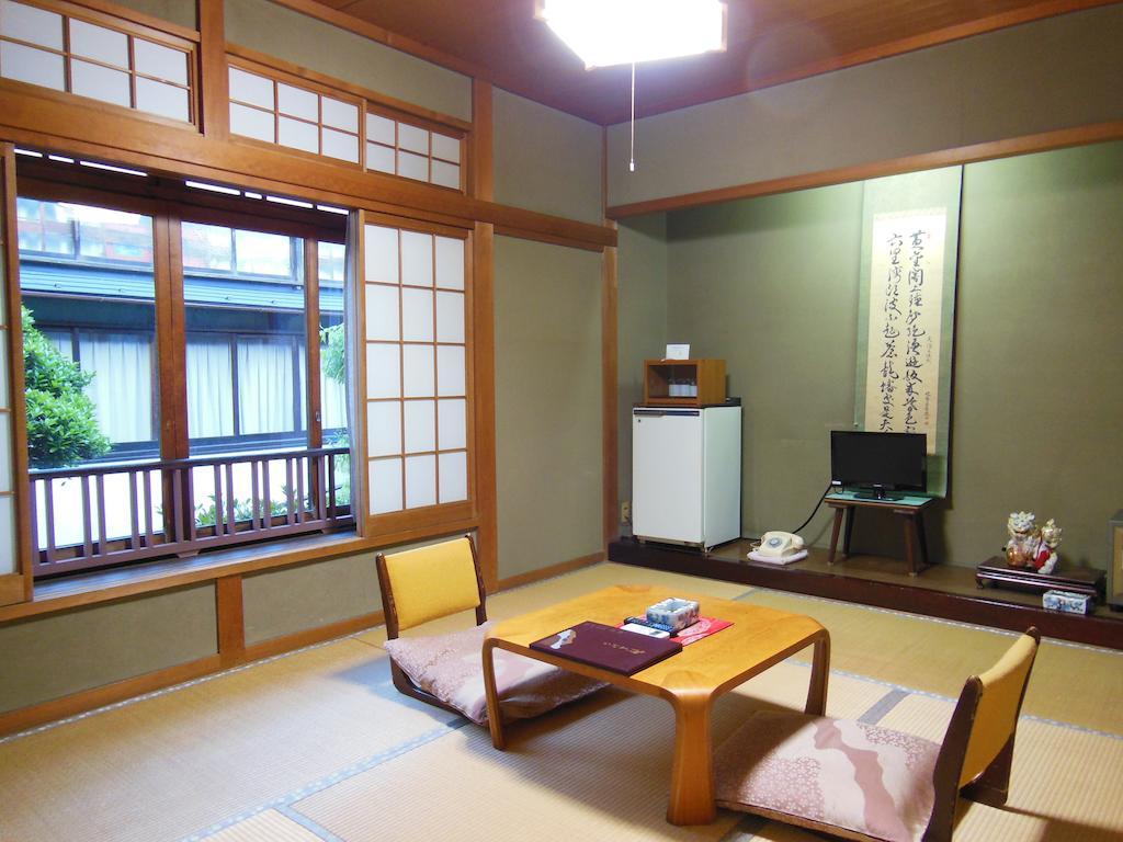 御宿早川酒店 丰冈市 客房 照片